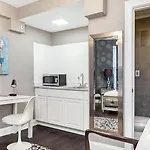 Aparthotel Premier Bay Village