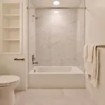 Gorgeous With Kitchen With Gym *