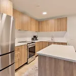 Gorgeous With Kitchen With Gym Apartment Boston