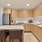 Gorgeous With Kitchen With Gym *