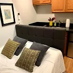 Amazing Location Studio Parking