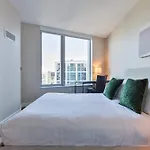 Entire Apt Downton Seaport