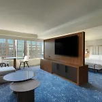 Renaissance Seaport District Hotel 4*