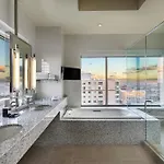 Hotel Renaissance Seaport District