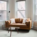 Charming 1 Bedroom Newbury Street Apartment