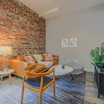 Furnished Luxury 3Br, 2Ba Loft