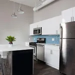 Apartment 4 Bed Loft Steps To Common Beacon Hill *