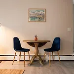 Modern Studio In South End