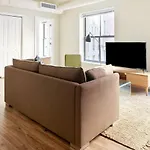 Cozy 2 Bed In Boston Fidi District