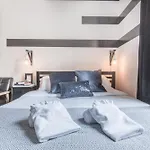 Downtown W Fast Wifi, Keyless Entry Apartment