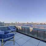 Luxurious Fenway 2Br Penthouse With Roof Decks