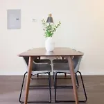 Pet Friendly Studio Walk To Mgh