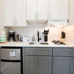 Modern Bright Back Bay Studio