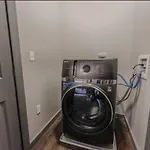 Luxury 2 Bedroom Apt