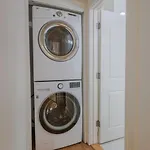 Simple 2 Bed 2 Bath Close To Fenway