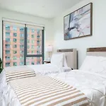 North End Td Garden Condo Shared Pool & Rooftop
