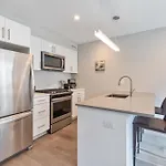 Luxury 2br North End Retreat
