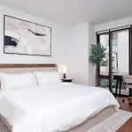 Back-Bay Upscale Central Condo Rooftop & Parking