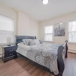 2bd Modern And Spacious In The Heart Of *