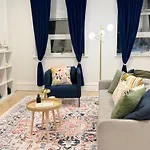 Chic Living On Newbury Street