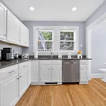 Vintage 5Br Apt In Boston With Free Parking