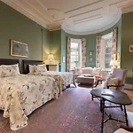 The College Club Of Boston