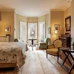 The College Club Of Boston