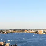Renaissance Seaport District Hotel 4*