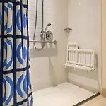 Renaissance Seaport District Hotel 4*