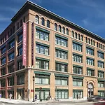 By Marriott Downtown Seaport 3* Boston