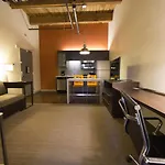 By Marriott Downtown Seaport Hotel