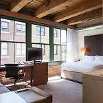 By Marriott Downtown Seaport Hotel 3*
