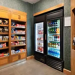 Hotel By Marriott Downtown Seaport 3*