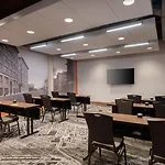 By Marriott Downtown Seaport Hotel 3*