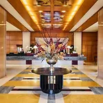 Mandarin Oriental, Hotel