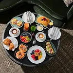 Mandarin Oriental, Hotel
