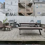Heart Of Southie - Hot Tub + Walk To Bars