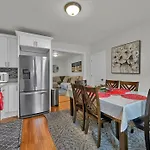Location+comfort+convenience Apartment *