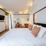 Apartment Oversized Furnished Brownstone In Back Bay