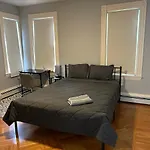 Bed & Breakfast In Harvest Street *
