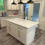 Bed & Breakfast In Harvest Street Boston