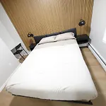 Nomadiq - Walk To Airport, 5 Min To Downtown 01