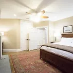 Marlborough Street Apartment