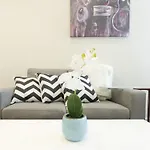 Studio On Arch Street Apt 3B