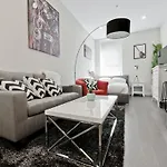Studio On Arch Street Apt 3B