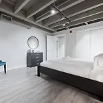 Two-Bedroom On Washington Street Apt 403
