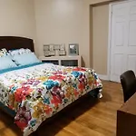 Renovated Apartment Near Airport
