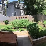 2 Bedroom In Jamaica Plain With Parking Apartment