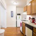 Family Apartment Close To Fenway Park With One Parking Spot - 3