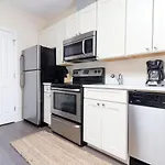 Simple Downtown Crossing Suites By Sonder